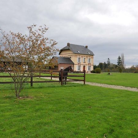 B&B Haras De La Cour Fleury Saint-Michel-de-Livet Exterior foto
